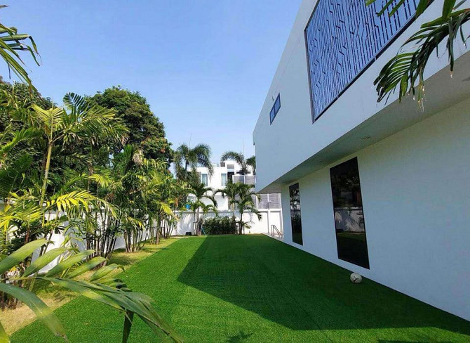 Luxury 750 SQM Villa for Sale in Pratumnak Hill Pattaya - photo 15