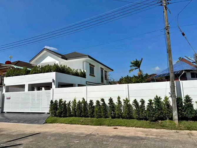 4 Bedroom Pool Villa for Sale in Chalong Phuket - photo 1