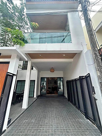 3 Bedroom Pool Villa for Sale in Chalong Phuket - photo 1