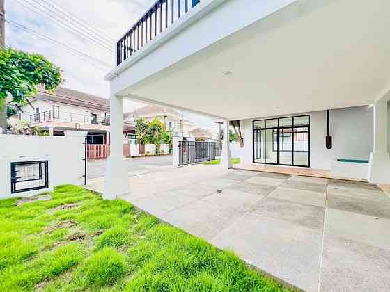 3 Bedroom Pool Villa for Sale in Chalong Phuket