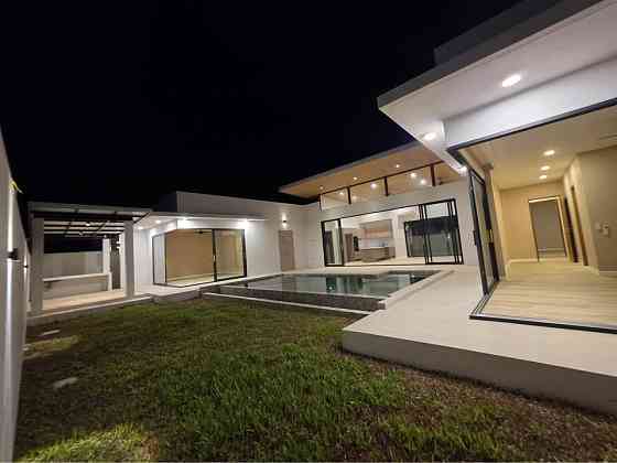 3 Bedroom Pool Villa for Sale in Lamai Samui