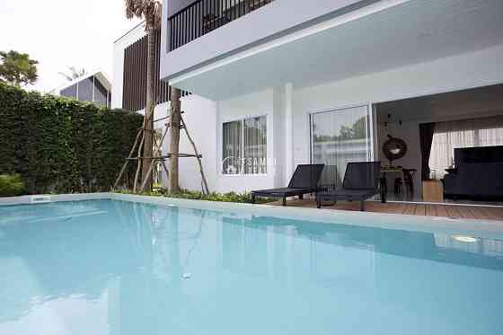 3 Bedroom Pool Villa for Sale in Chaweng Samui