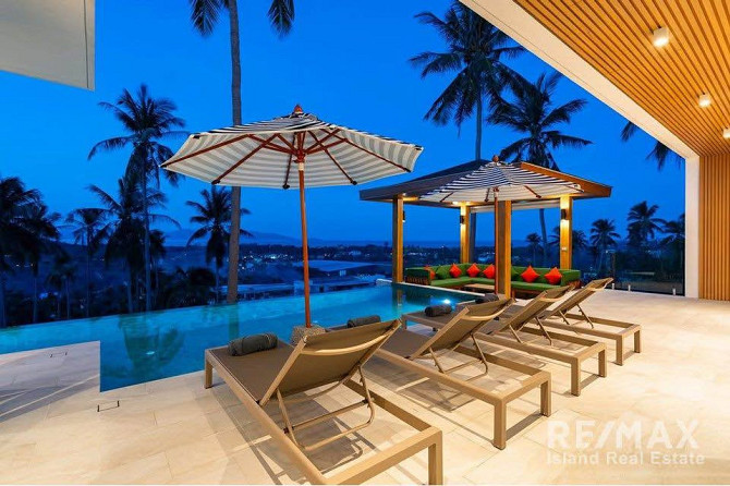 3-Storey Pool Villa for Sale in Maenam Samui - photo 1
