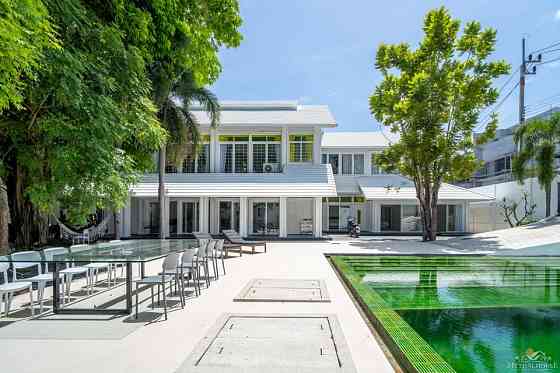 6 Bedroom Pool Villa for Sale in Bophut Samui