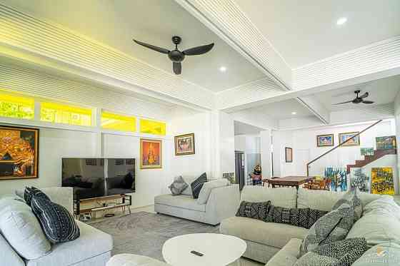6 Bedroom Pool Villa for Sale in Bophut Samui