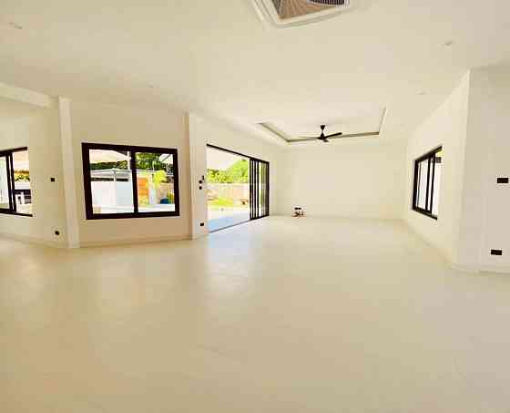 4 Bedroom Pool Villa for Sale in Koh Samui Samui