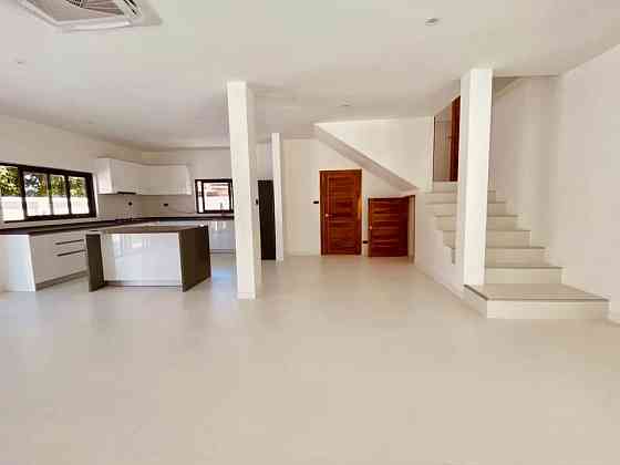 4 Bedroom Pool Villa for Sale in Koh Samui Samui
