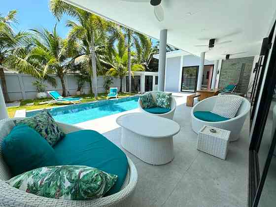 4 Bedroom Pool Villa for Sale in Lamai Samui
