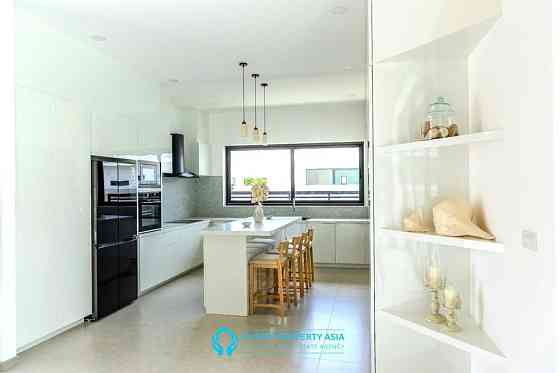 3 Bedroom Pool Villa for Sale in Lamai Samui