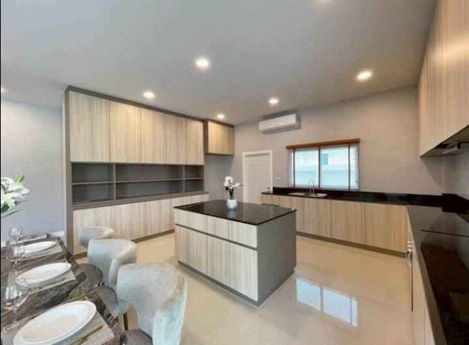 House with Bedrooms: 3 and Bathrooms: 3 Pattaya - photo 18