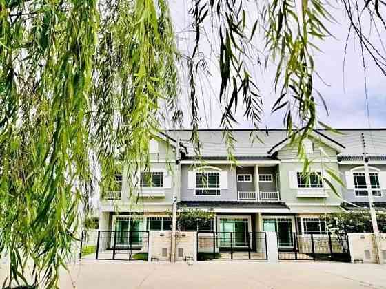 3 bedroom House 3 bathrooms Pattaya