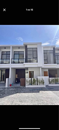 Townhouse with Bedrooms: 4 and Bathrooms: 3 Pattaya - photo 1