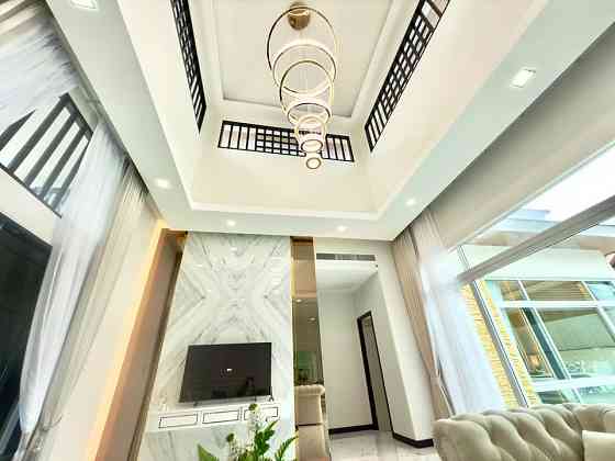 3 Beds 4 Baths House Pattaya