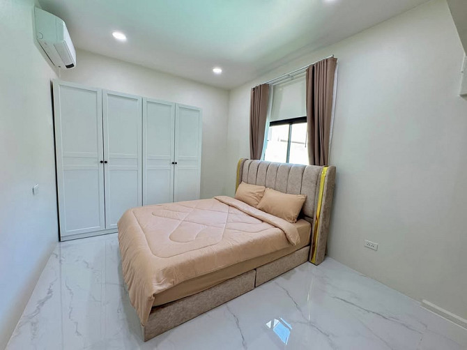 House with Bedrooms: 5 and Bathrooms: 4 Pattaya - photo 12