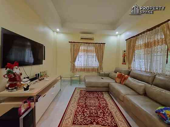 4 Beds 3 Baths House Pattaya