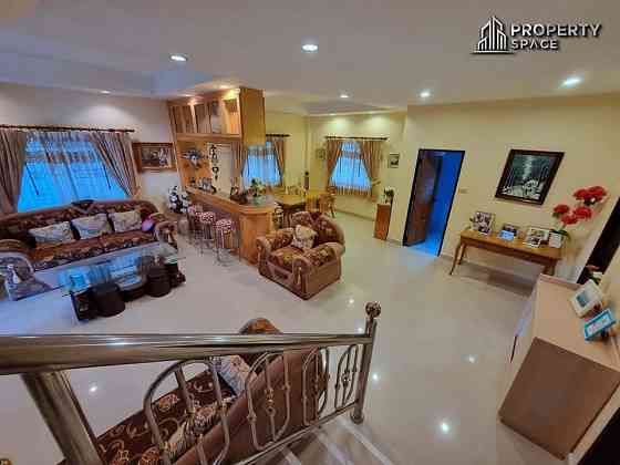 4 Beds 3 Baths House Pattaya