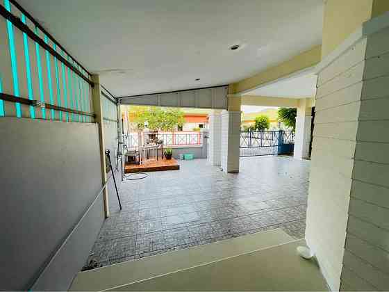 3 Beds 2 Baths - House Pattaya