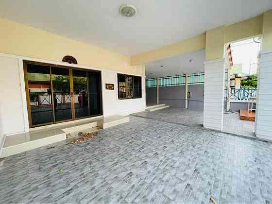 3 Beds 2 Baths - House Pattaya