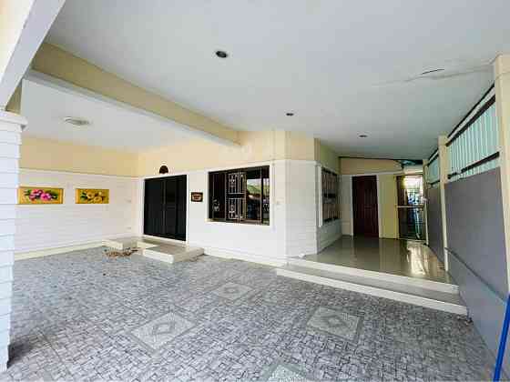 3 Beds 2 Baths - House Pattaya