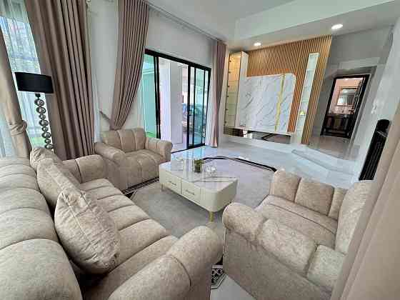 5 Beds 4 Baths - House Pattaya