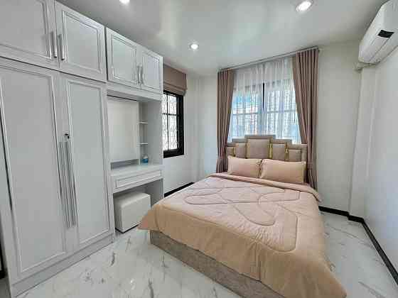 5 Beds 4 Baths - House Pattaya