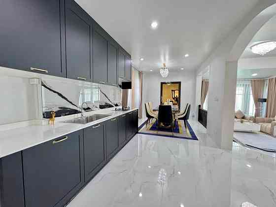 5 Beds 4 Baths - House Pattaya