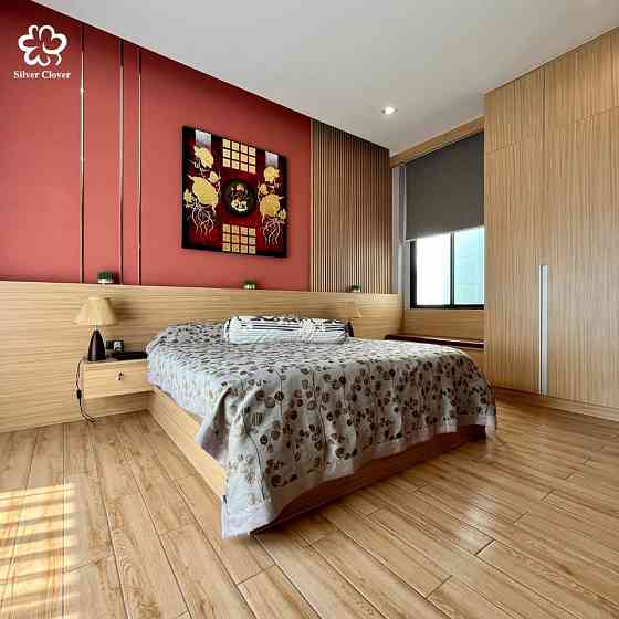 House with Bedrooms: 3 and Bathrooms: 4 Pattaya