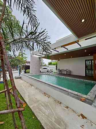 4 bedrooms 5 bathrooms - House Pattaya