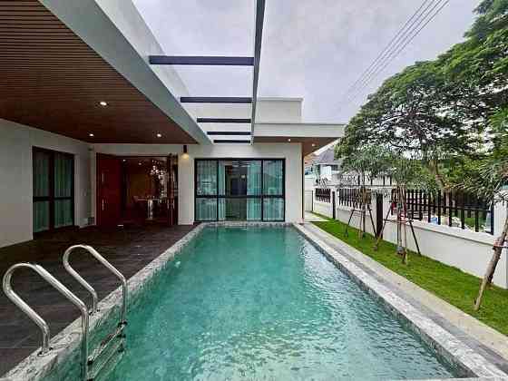 4 bedrooms 5 bathrooms - House Pattaya