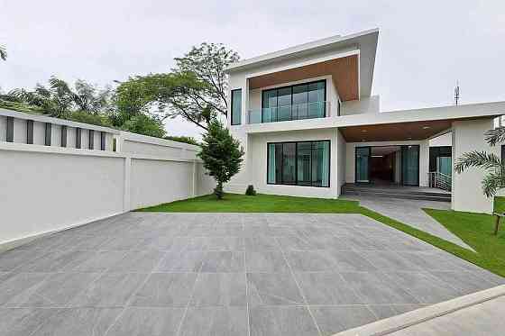 4 bedrooms 5 bathrooms - House Pattaya