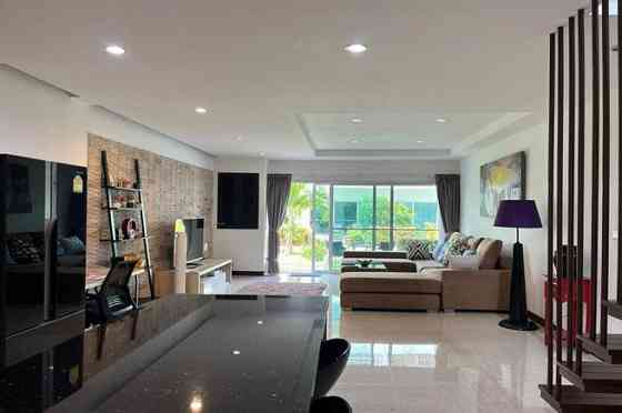 Townhouse with Bedrooms: 3 and Bathrooms: 3 Phuket
