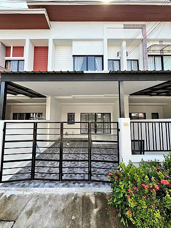 3 Bedrooms 3 Bathrooms - Townhouse Pattaya - photo 1