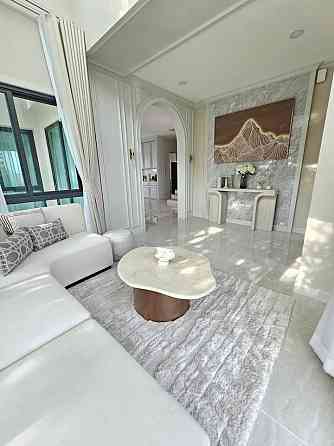 4 Beds 5 Baths House Pattaya