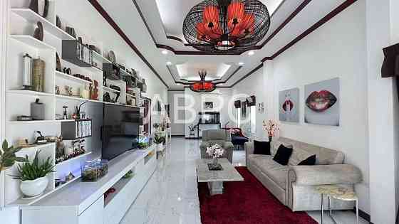 4 Beds 3 Baths House Pattaya