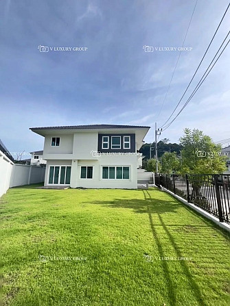 4 bedroom, 3 bathroom house Phuket - photo 1