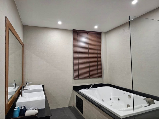 7 bedrooms, 8 bathrooms - Detached house Pattaya - photo 8
