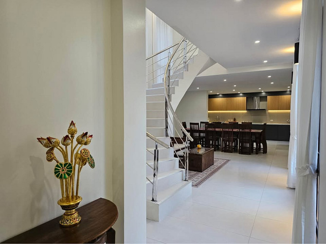 7 bedrooms, 8 bathrooms - Detached house Pattaya - photo 4