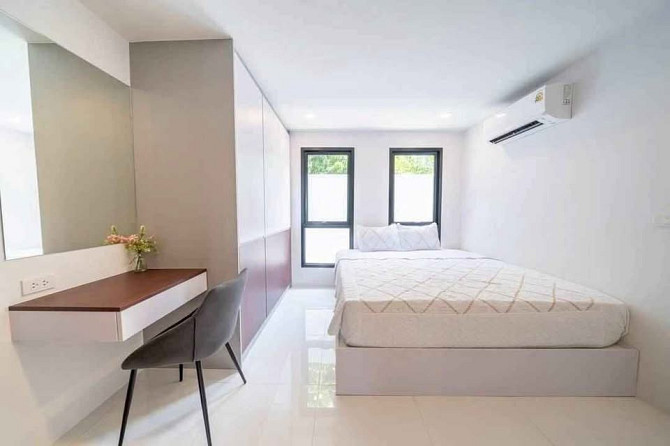 House with Bedrooms: 6 and Bathrooms: 7 Pattaya - photo 8