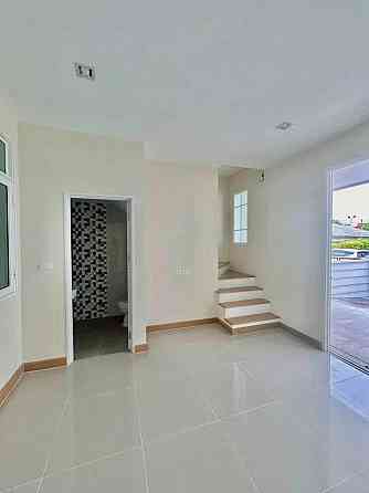 4 Beds 3 Baths - House Pattaya