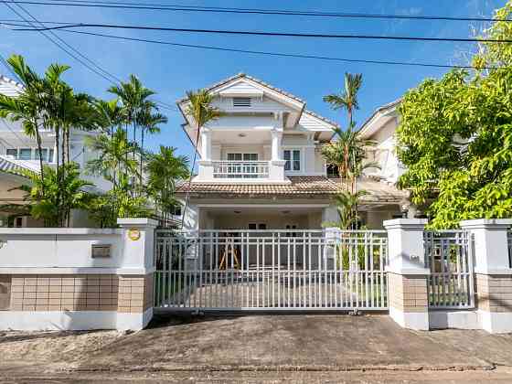 3 beds 3 baths – House Phuket