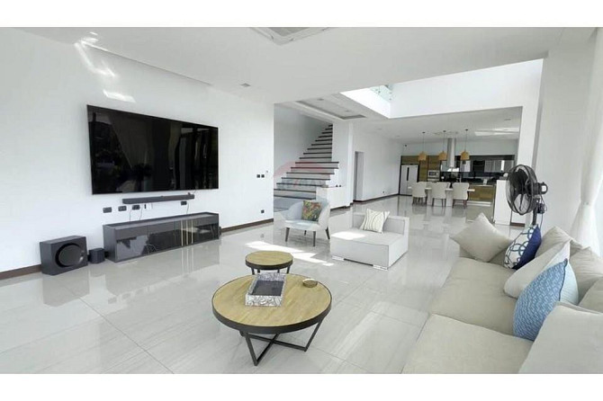 5 bedroom, 6 bathroom house Samui - photo 4