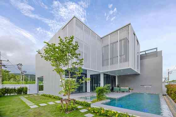 House with Bedrooms: 4 and Bathrooms: 5 ภูเก็ต