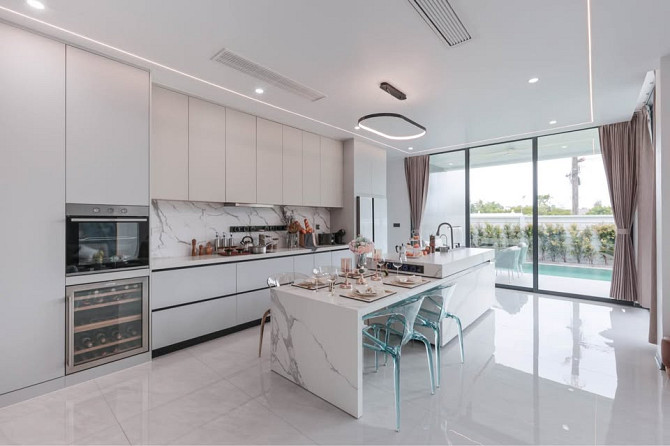 House with Bedrooms: 4 and Bathrooms: 5 Phuket - photo 8