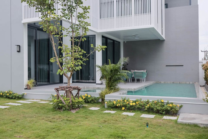 House with Bedrooms: 4 and Bathrooms: 5 Phuket - photo 2