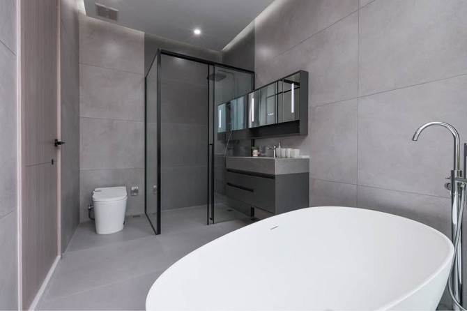 House with Bedrooms: 4 and Bathrooms: 5 Phuket - photo 20