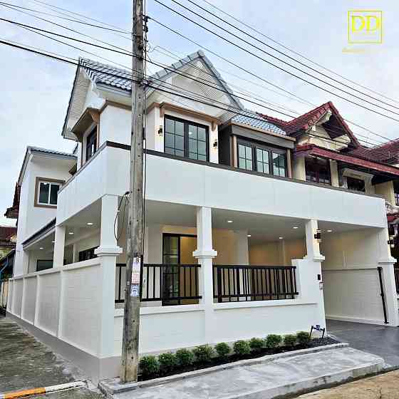 4 bedroom, 2 bathroom townhouse ภูเก็ต