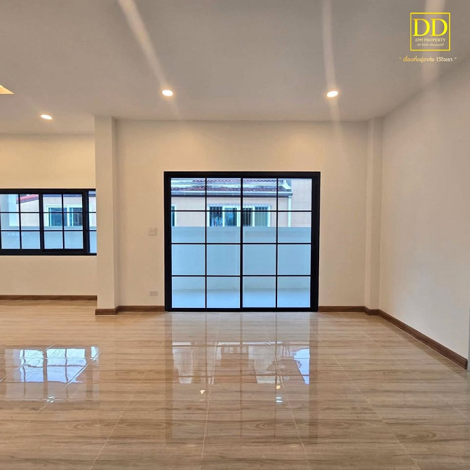 4 bedroom, 2 bathroom townhouse Phuket - photo 9