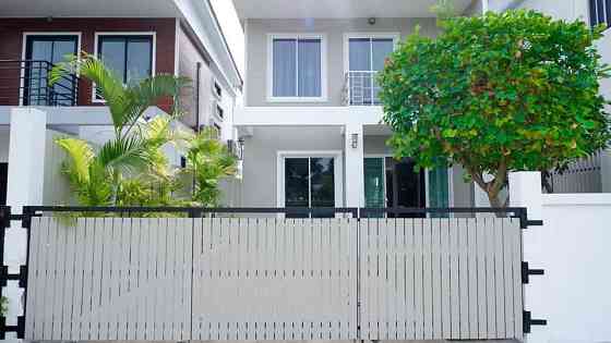3 bedroom, 4 bathroom house Samui