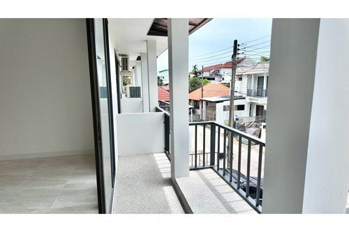 2 Beds 2 Baths Townhouse Samui - photo 13