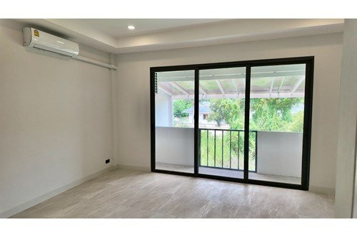 2 Beds 2 Baths Townhouse Samui - photo 5